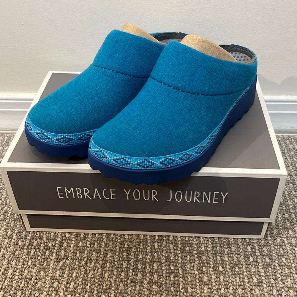 Dansko Lucie Wool Blend Slipper Blue Size 39 (8.5)